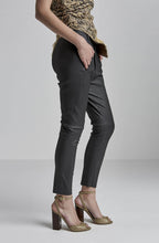 STRETCH LEATHER SLIM LOW RISE TROUSER