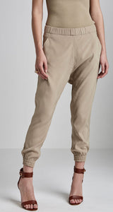 SILK LOW RISE CUFFED PANT