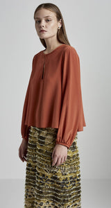 CDC PICOT CROPPED BLOUSE