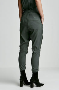 SILK LOW RISE BOYFRIEND PANT in safari green