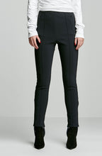 BONDED SCUBA PINTUCK TROUSER