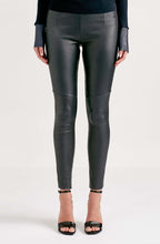 STRETCH LEATHER CROPPED LEGGING