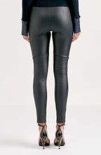 STRETCH LEATHER CROPPED LEGGING