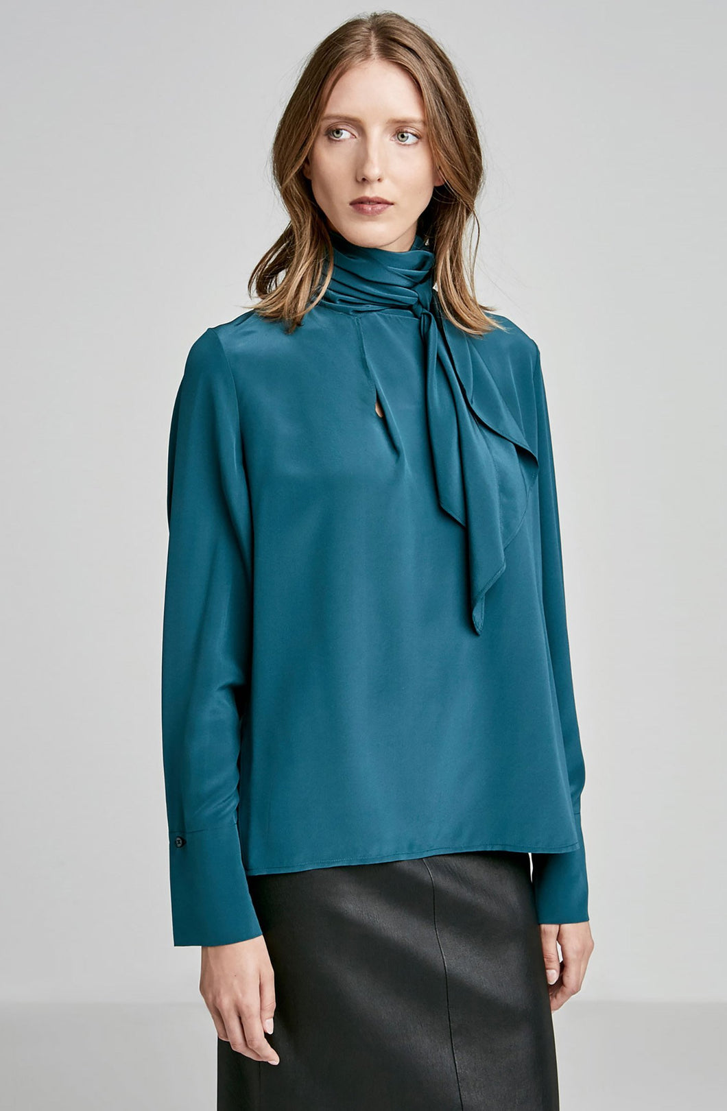CDC CRAVAT BLOUSE