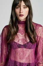 CHANTILLY LACE BLOUSE