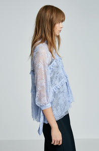 LACE RUFFLE BLOUSE