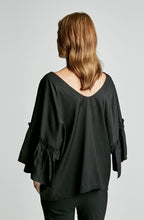 RUFFLE SLEEVE TOP