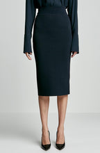 CREPE KNIT SLIT BACK SKIRT
