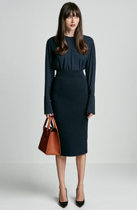 CREPE KNIT SLIT BACK SKIRT