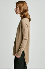 CASHMERE SHIRTTAIL SWEATER