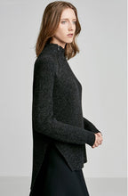 CASHMERE WOOL ZIP NECK SWEATER