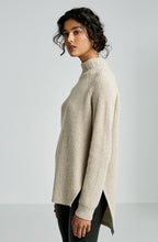 CASHMERE WOOL ZIP NECK SWEATER