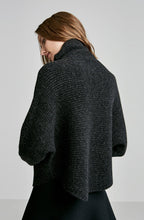 CASHMERE WOOL CROP SHIRTTAIL SWT