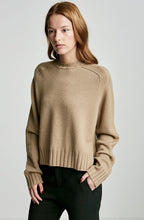 CASHMERE RAGLAN CREW NECK SWTR