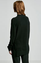 CASHMERE BLUNT HEM SWEATER