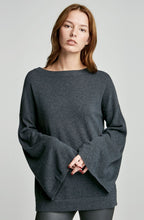 CASHMERE TRAPEZE SLEEVE SWEATER