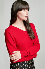 CASHMERE CROPPED V-NECK SWEATER