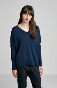 MERINO V-NECK SWEATER