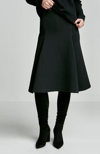CREPE KNIT PLEAT FRONT SKIRT