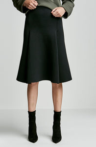 CREPE KNIT PLEAT FRONT SKIRT