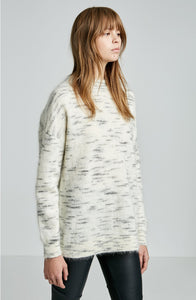 MOHAIR BOYFRIEND SWEATER