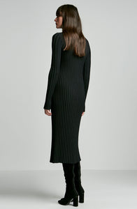 CREPE KNIT PLEAT DRESS