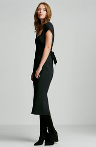 CREPE KNIT CAP SLEEVE DRESS