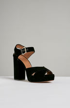 BLOCK HEEL CROSS FRONT SANDAL