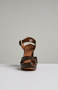 BLOCK HEEL CROSS FRONT SANDAL