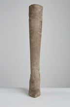 STRETCH OVER THE KNEE BOOT