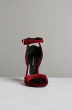 CROSS FRONT STILETTO