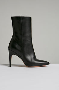 POINTED ANKLE BOOT