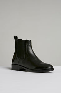 CHELSEA BOOT