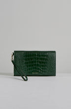 BON VOYAGE CLUTCH