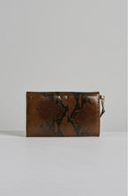 BON VOYAGE CLUTCH
