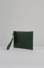 POUCH