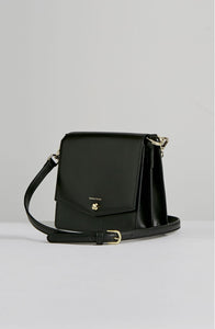 MESSENGER BAG