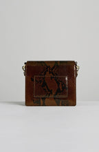 MESSENGER BAG