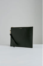 LARGE POUCH